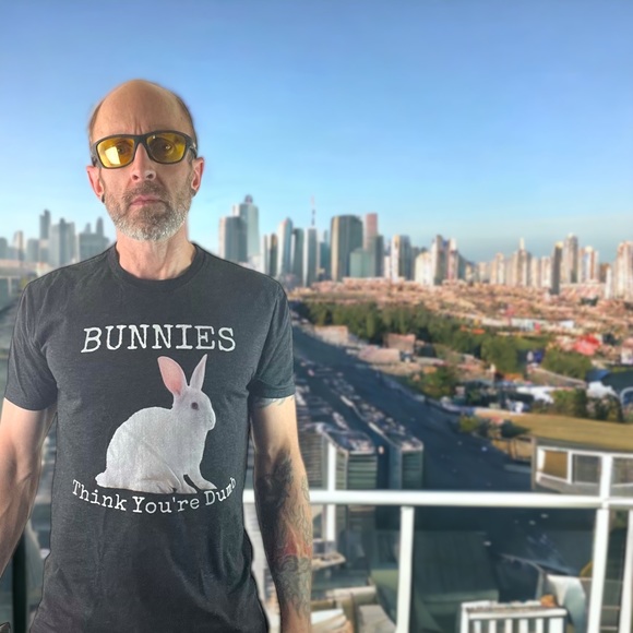 Good Treasures Bunnies Think You're Dumb T-shirt L - Picture 9 of 9